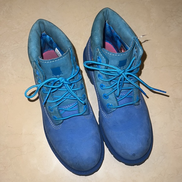 SpongeBob Timberlands. - Picture 3 of 9